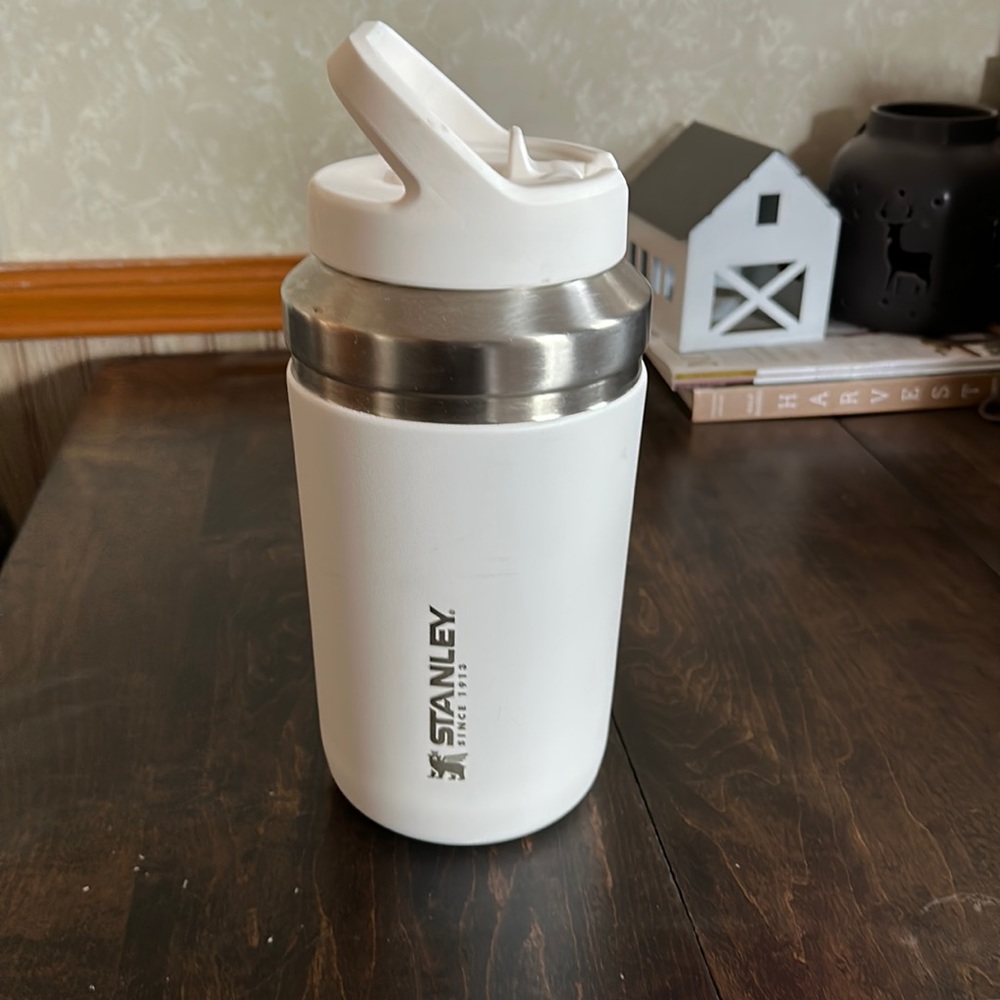 Stanley GO IceFlow 64oz Stainless Steel Flip Straw Jug
